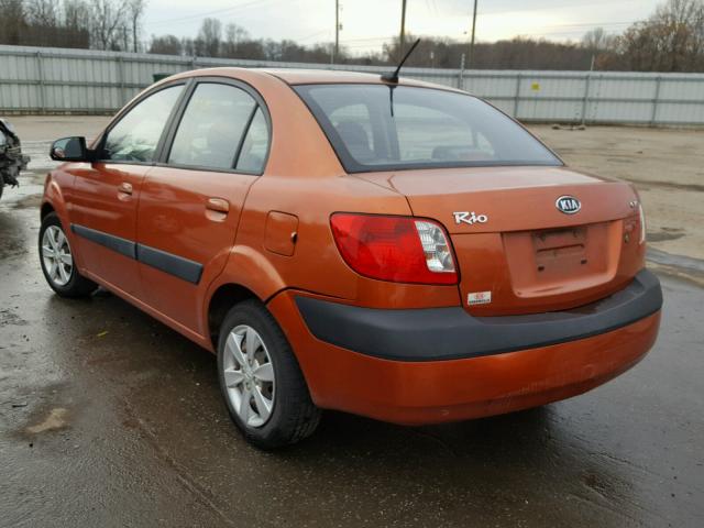 KNADE223296564455 - 2009 KIA RIO BASE ORANGE photo 3