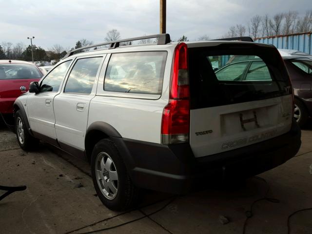 YV1SZ59H441164785 - 2004 VOLVO XC70 WHITE photo 3