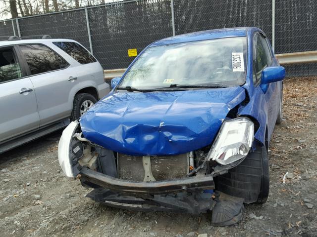 3N1BC13E48L386310 - 2008 NISSAN VERSA S BLUE photo 9