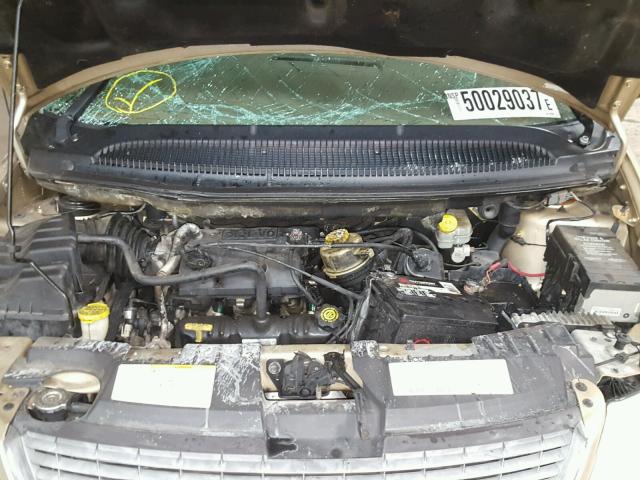 2C8GP44301R423804 - 2001 CHRYSLER TOWN & COU GOLD photo 7