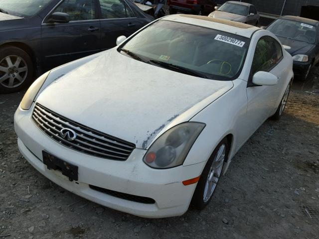 JNKCV54EX4M818558 - 2004 INFINITI G35 WHITE photo 2