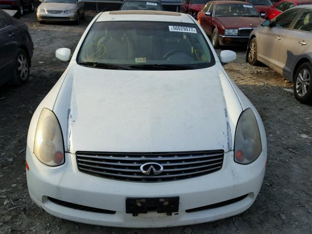 JNKCV54EX4M818558 - 2004 INFINITI G35 WHITE photo 9