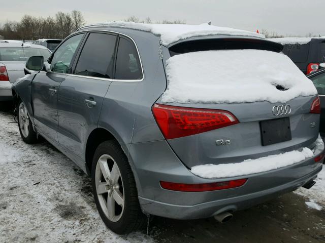 WA1LKAFP0AA086157 - 2010 AUDI Q5 PREMIUM GRAY photo 3