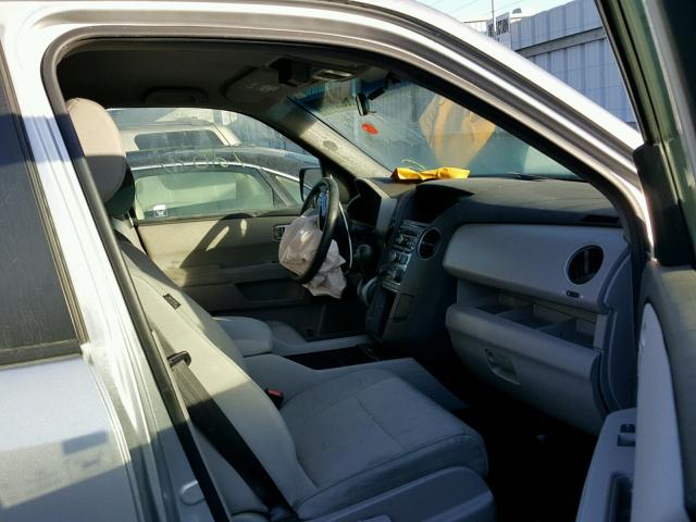 5FNYF3H40CB024668 - 2012 HONDA PILOT EX SILVER photo 5