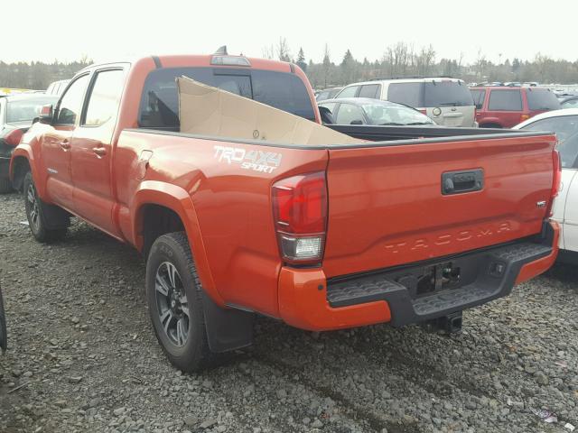 3TMDZ5BN0HM021565 - 2017 TOYOTA TACOMA DOU ORANGE photo 3