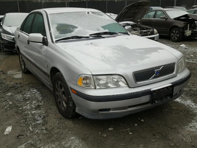 YV1VS2559YF534200 - 2000 VOLVO S40 SILVER photo 1