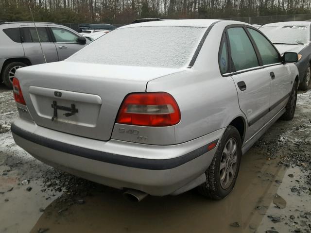 YV1VS2559YF534200 - 2000 VOLVO S40 SILVER photo 4