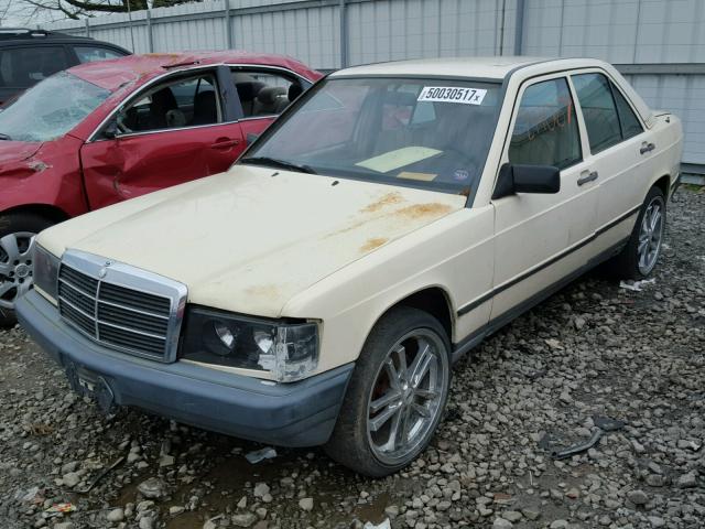 WDBDB22C5FF054087 - 1985 MERCEDES-BENZ 190 D 2.2 BEIGE photo 2