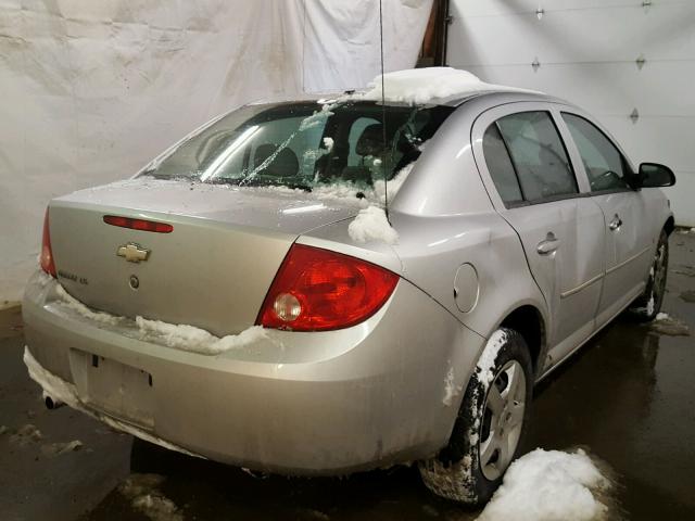 1G1AK58F287313812 - 2008 CHEVROLET COBALT LS SILVER photo 4