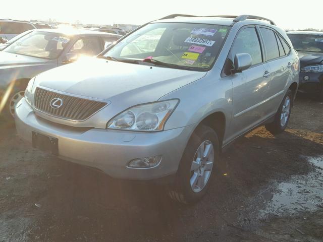 JTJHA31U340020149 - 2004 LEXUS RX 330 SILVER photo 2