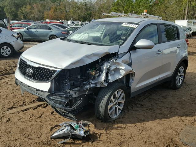 KNDPB3AC2G7865234 - 2016 KIA SPORTAGE L SILVER photo 2