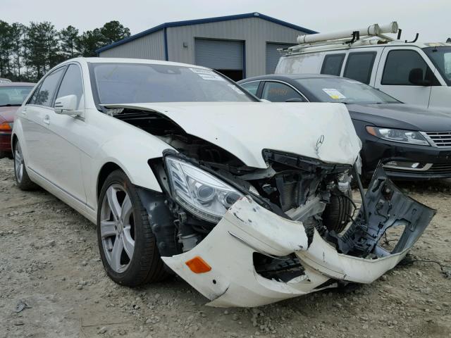 WDDNG8GB0BA363960 - 2011 MERCEDES-BENZ S 550 4MAT WHITE photo 1