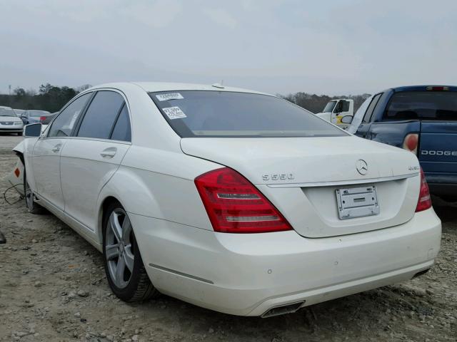 WDDNG8GB0BA363960 - 2011 MERCEDES-BENZ S 550 4MAT WHITE photo 3