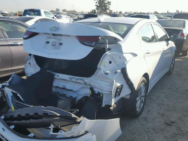 5NPDH4AE9GH779908 - 2016 HYUNDAI ELANTRA SE WHITE photo 4