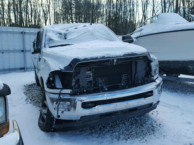 3C63R3DJ8GG177738 - 2016 RAM 3500 SLT WHITE photo 1