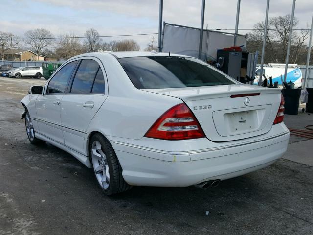 WDBRF52H37F893681 - 2007 MERCEDES-BENZ C 230 WHITE photo 3