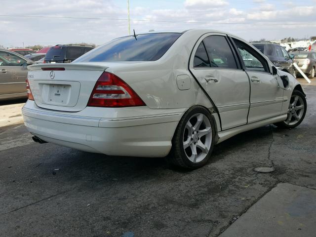 WDBRF52H37F893681 - 2007 MERCEDES-BENZ C 230 WHITE photo 4