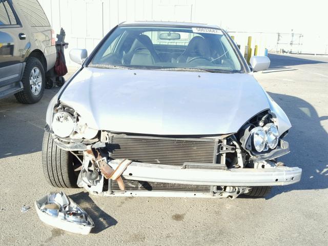 JH4DC53894S010302 - 2004 ACURA RSX SILVER photo 10