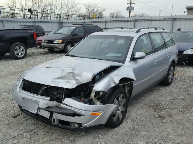 WVWYH63B12E322650 - 2002 VOLKSWAGEN PASSAT GLX 银色 照片 2