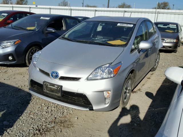 JTDKN3DU5E0364320 - 2014 TOYOTA PRIUS SILVER photo 2