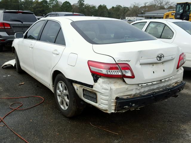 4T1BF3EK3BU673214 - 2011 TOYOTA CAMRY BASE WHITE photo 3