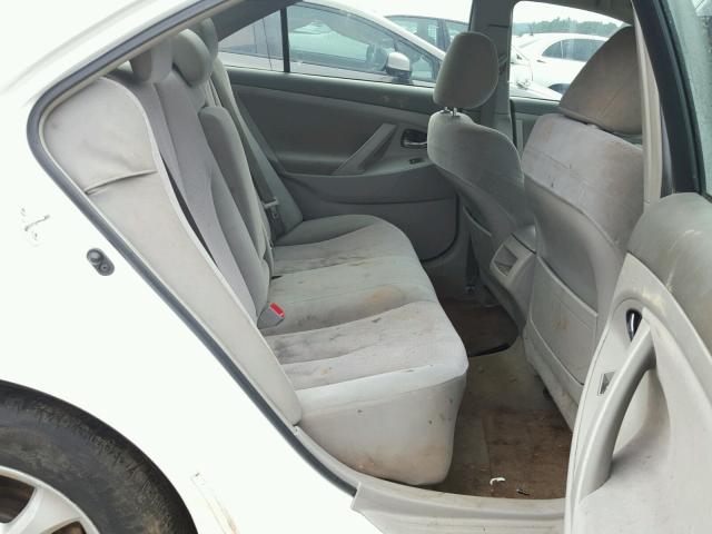 4T1BF3EK3BU673214 - 2011 TOYOTA CAMRY BASE WHITE photo 6