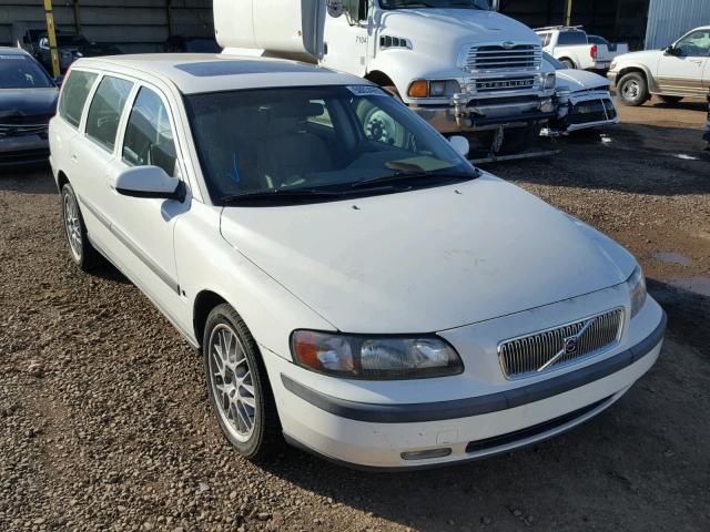 YV1SW53D412038107 - 2001 VOLVO V70 T5 TUR WHITE photo 1