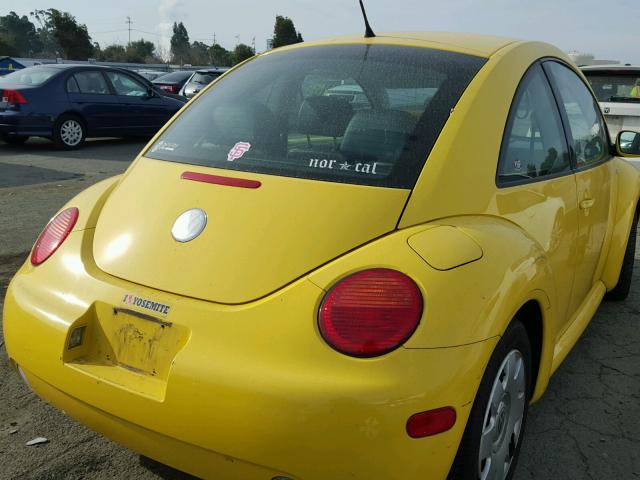 3VWCK21C92M457480 - 2002 VOLKSWAGEN NEW BEETLE 黄色 照片 4