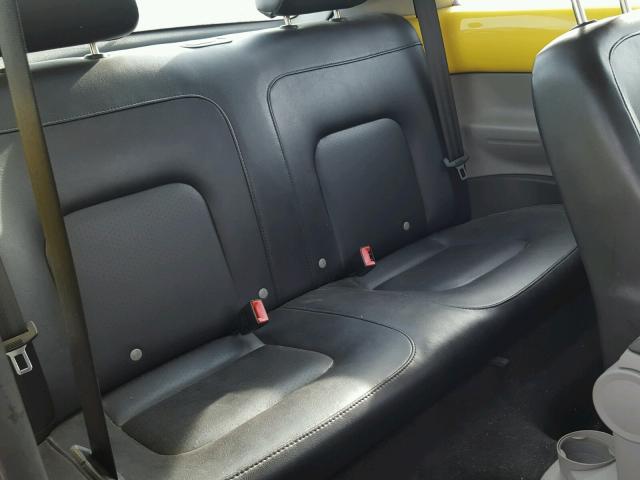 3VWCK21C92M457480 - 2002 VOLKSWAGEN NEW BEETLE 黄色 照片 6