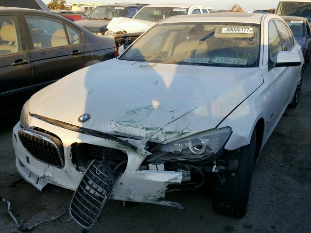 WBAKB83559CY59716 - 2009 BMW 750 LI WHITE photo 2