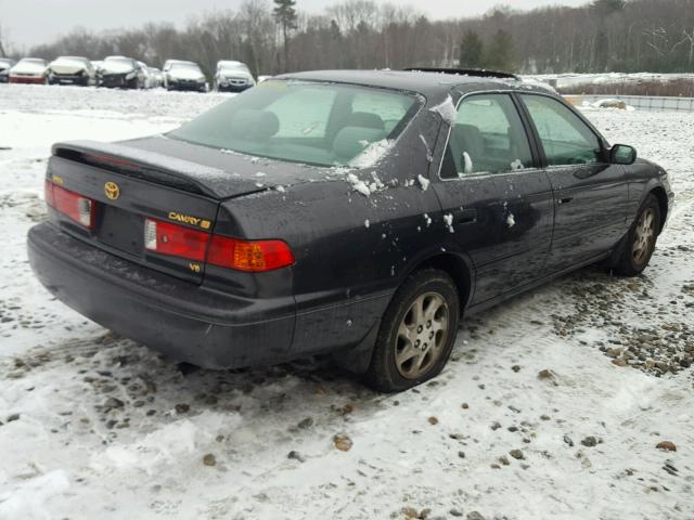 4T1BF22KXYU944129 - 2000 TOYOTA CAMRY LE 石墨色 照片 4