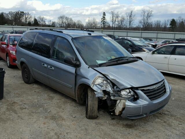 2C4GP44R65R510053 - 2005 CHRYSLER TOWN & COU BLUE photo 1