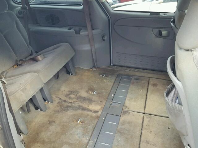 2C4GP44R65R510053 - 2005 CHRYSLER TOWN & COU BLUE photo 6