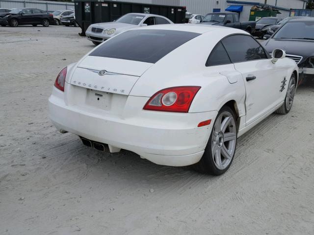 1C3AN69L04X010938 - 2004 CHRYSLER CROSSFIRE WHITE photo 4