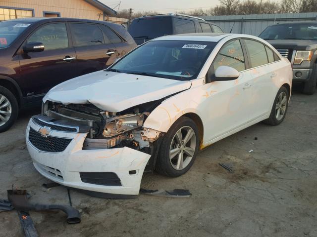 1G1PE5SB7D7138359 - 2013 CHEVROLET CRUZE LT WHITE photo 2