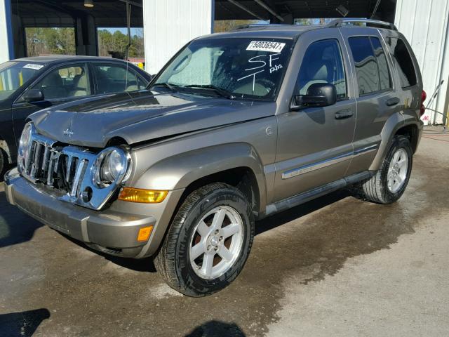 1J4GL58K46W235803 - 2006 JEEP LIBERTY LI BEIGE photo 2