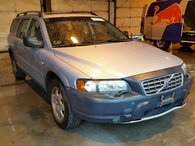 YV1SZ58D411025654 - 2001 VOLVO V70 XC SILVER photo 1