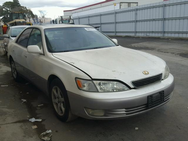 JT8BF22G4V0026183 - 1997 LEXUS ES 300 WHITE photo 1