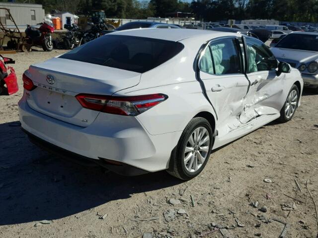 4T1B11HK1JU515046 - 2018 TOYOTA CAMRY L WHITE photo 4