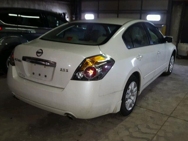 1N4AL2AP2AN539975 - 2010 NISSAN ALTIMA BAS WHITE photo 4