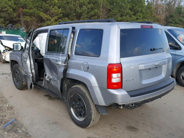 1C4NJRBBXGD686217 - 2016 JEEP PATRIOT SP SILVER photo 3