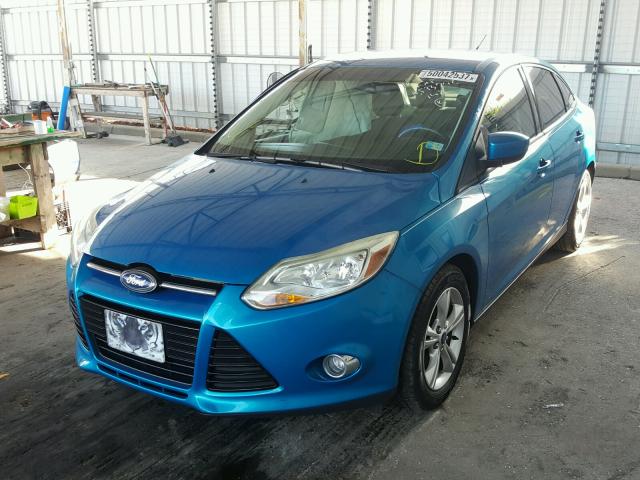 1FAHP3F26CL182756 - 2012 FORD FOCUS SE BLUE photo 2