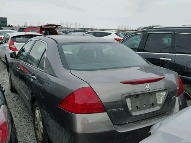 1HGCM563X6A811423 - 2006 HONDA ACCORD SE GRAY photo 3