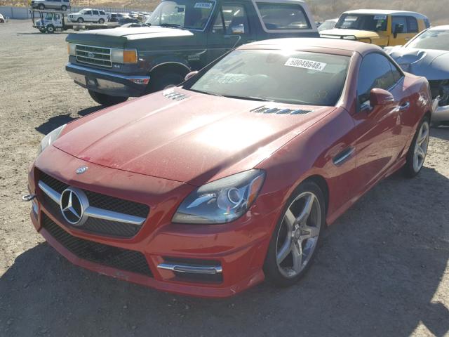 WDDPK4HA5DF060720 - 2013 MERCEDES-BENZ SLK 250 RED photo 2