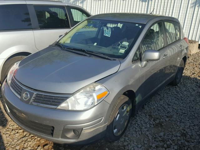 3N1BC13EX9L442025 - 2009 NISSAN VERSA S SILVER photo 2