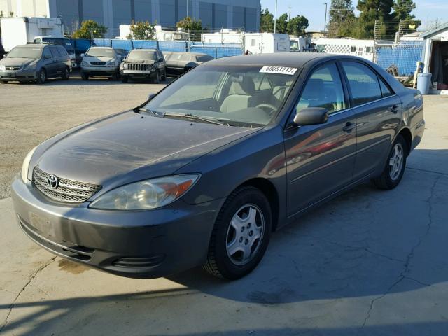 4T1BF30K03U545490 - 2003 TOYOTA CAMRY LE CHARCOAL photo 2