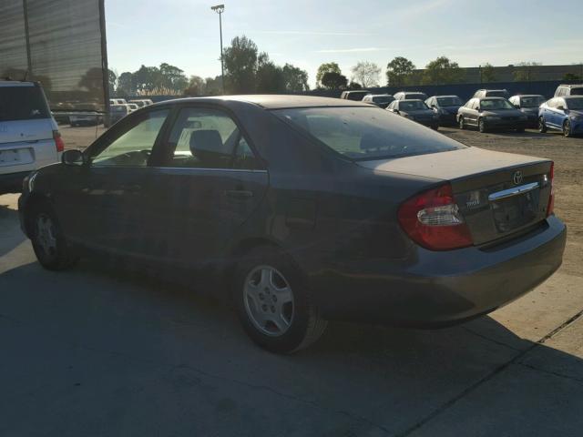 4T1BF30K03U545490 - 2003 TOYOTA CAMRY LE გრაფიტი ფოტო 3