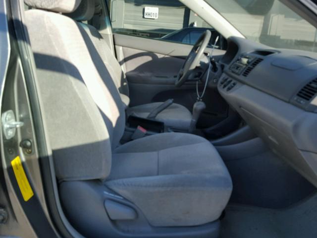 4T1BF30K03U545490 - 2003 TOYOTA CAMRY LE გრაფიტი ფოტო 5