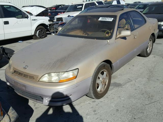 JT8VK13T7N0070872 - 1992 LEXUS ES 300 TWO TONE photo 2