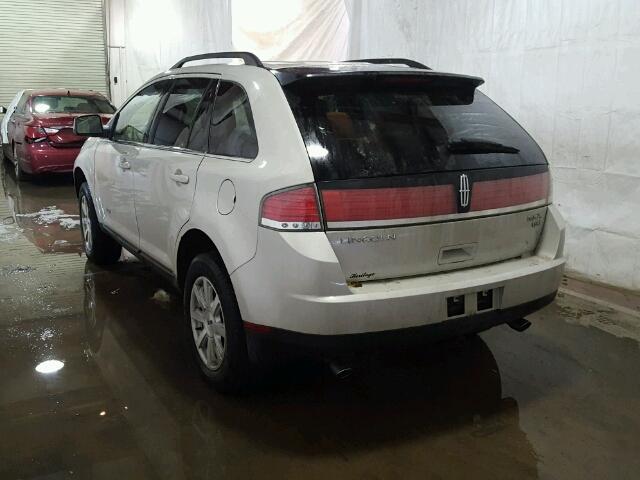 2LMDU88C37BJ27692 - 2007 LINCOLN MKX WHITE photo 3